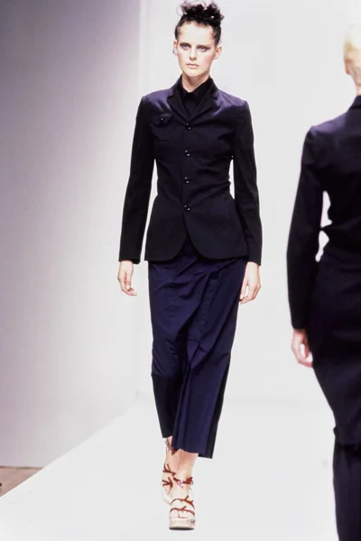 Look 17